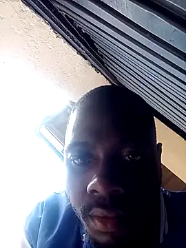 biGgslong01 online show from April 9, 2026, 11:48 am