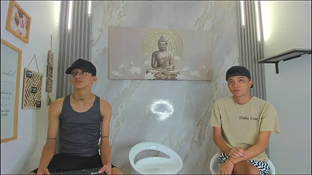 VERY HOT GUYS online show from December 17, 2025, 1:28 pm