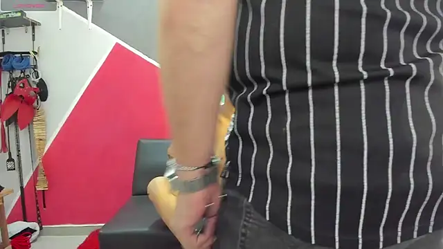 Snapshot of exotic_skinny_BDSM chatting on October 11, 2025, 2:48 pm exotic skinny BDSM online show from October 11, 2025, 2:48 pm