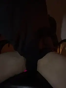 Snapshot of LiamMyst chatting on October 10, 2025, 2:43 am LiamMyst online show from October 10, 2025, 2:43 am