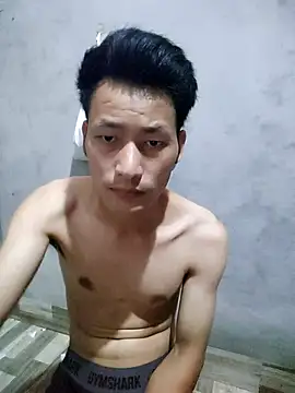 Snapshot of Uh-em95 chatting on October 14, 2025, 8:04 am Uh-em95 online show from October 14, 2025, 8:04 am