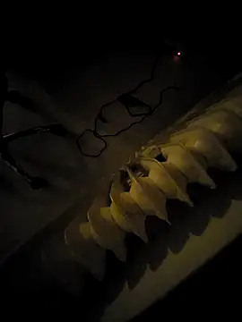 Snapshot of rezzzze chatting on November 7, 2025, 11:05 pm rezzzze online show from November 7, 2025, 11:05 pm