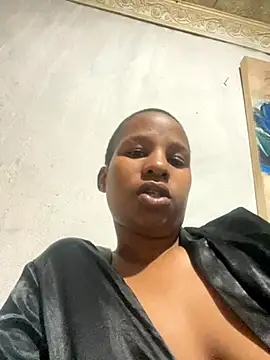 MissBubbles04 online show from October 31, 2025, 7:48 pm