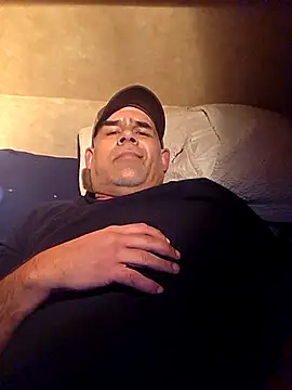 Snapshot of DeeBestEver chatting on October 24, 2025, 10:22 am DeeBestEver online show from October 24, 2025, 10:22 am