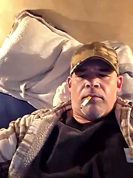 Snapshot of DeeBestEver chatting on November 8, 2025, 10:52 pm DeeBestEver online show from November 8, 2025, 10:52 pm