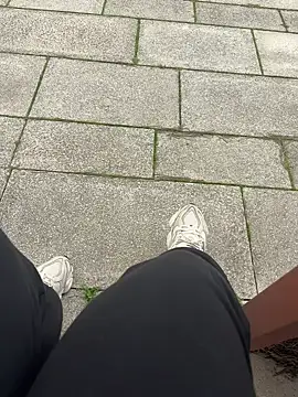 nanaisbackk online show from February 16, 2026, 2:35 pm