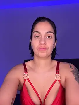 LaPetiteKim online show from January 14, 2026, 8:03 pm