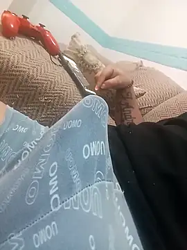 Snapshot of Tiktoker04 chatting on October 4, 2025, 2:59 pm Tiktoker04 online show from October 4, 2025, 2:59 pm