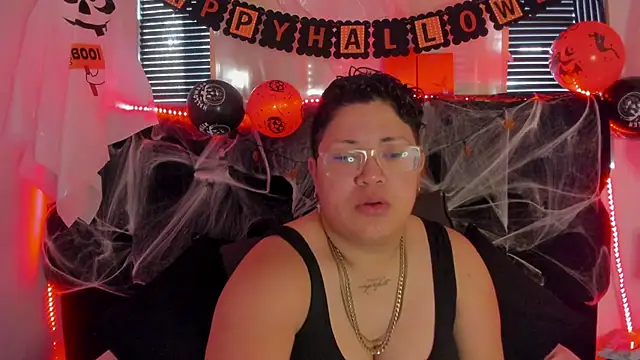 Snapshot of PUSSYBBW_001 chatting on October 26, 2025, 12:00 pm PUSSYBBW 001 online show from October 26, 2025, 12:00 pm