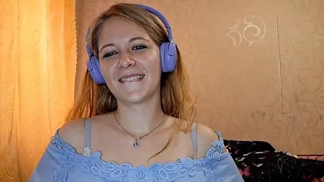 Snapshot of Marry_Wild chatting on October 8, 2025, 9:51 am Marry Wild online show from October 8, 2025, 9:51 am