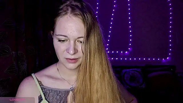 Snapshot of Marry_Wild chatting on November 6, 2025, 8:59 am Marry Wild online show from November 6, 2025, 8:59 am