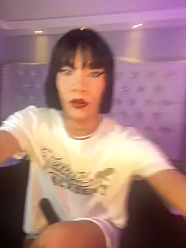 Daphnne XXX online show from November 24, 2025, 7:35 pm