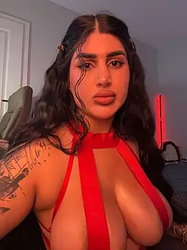 Niinarosee online show from March 19, 2026, 9:19 pm