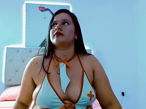 Snapshot of CamilitaRose2625 chatting on September 30, 2025, 8:03 pm CamilitaRose2625 online show from September 30, 2025, 8:03 pm