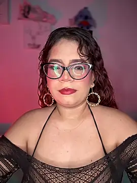 Snapshot of Solaangel_ chatting on October 28, 2025, 12:09 pm Solaangel online show from October 28, 2025, 12:09 pm