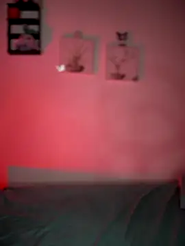 Snapshot of Solaangel_ chatting on October 31, 2025, 2:12 am Solaangel online show from October 31, 2025, 2:12 am