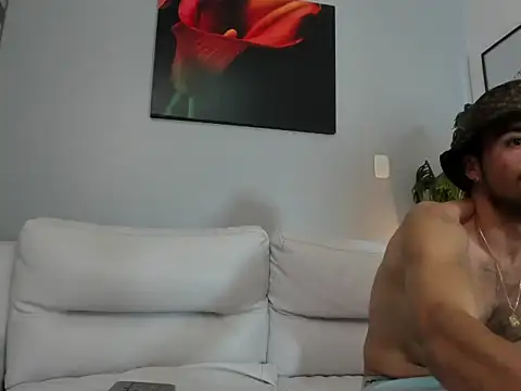 Snapshot of ZaynShadow chatting on October 28, 2025, 6:17 am ZaynShadow online show from October 28, 2025, 6:17 am