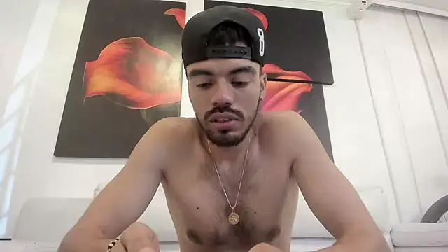 Snapshot of ZaynShadow chatting on November 6, 2025, 2:01 am ZaynShadow online show from November 6, 2025, 2:01 am