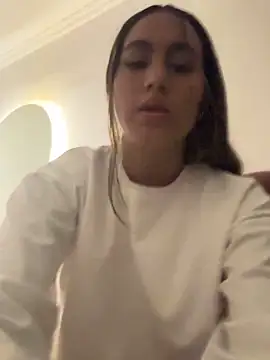 Snapshot of Sofi_kim_ chatting on November 19, 2025, 12:32 am Sofi kim online show from November 19, 2025, 12:32 am