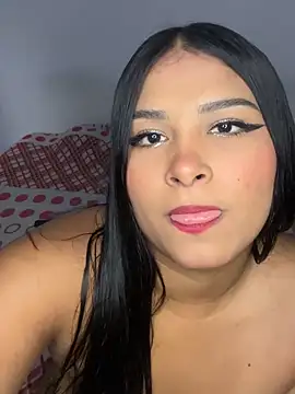 Snapshot of sarafox_10 chatting on November 3, 2025, 8:43 pm sarafox 10 online show from November 3, 2025, 8:43 pm