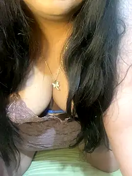 Snapshot of Diann96 chatting on October 1, 2025, 6:36 pm Diann96 online show from October 1, 2025, 6:36 pm