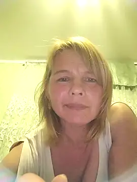 Snapshot of Masha412111 chatting on October 24, 2025, 8:27 pm Masha412111 online show from October 24, 2025, 8:27 pm