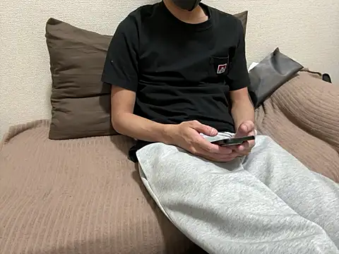 Ryunosukesuke online show from November 3, 2025, 11:11 am