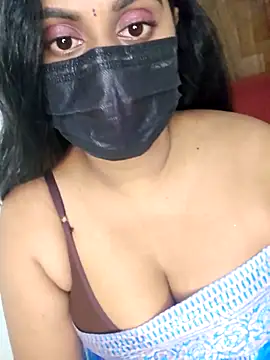 Snapshot of Dheronika_sweetie chatting on November 14, 2025, 5:11 pm Dheronika sweetie online show from November 14, 2025, 5:11 pm