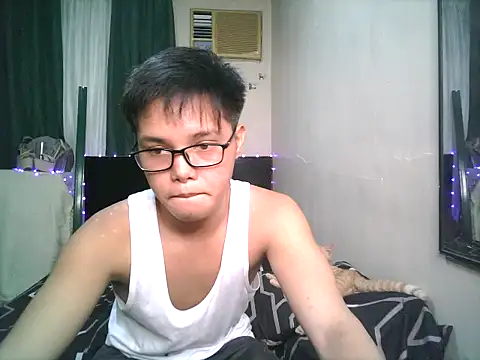 hot babyboy26 online show from October 25, 2025, 2:13 pm