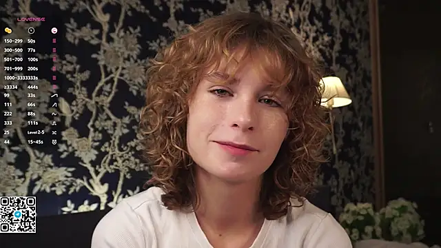 Snapshot of BellaReppert chatting on November 5, 2025, 8:25 am BellaReppert online show from November 5, 2025, 8:25 am