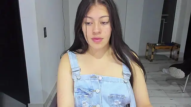 Snapshot of amazingloren999 chatting on November 6, 2025, 7:31 am amazingloren999 online show from November 6, 2025, 7:31 am