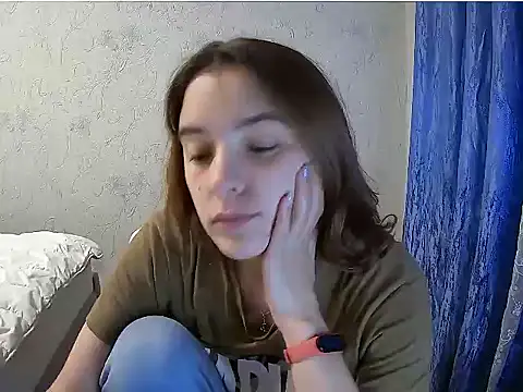 Snapshot of Ali_Kisa chatting on October 14, 2025, 2:29 pm Ali Kisa online show from October 14, 2025, 2:29 pm