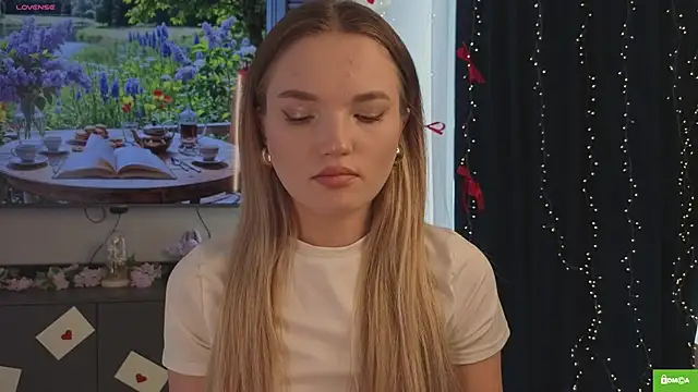 JulieLupo online show from March 15, 2026, 6:08 am