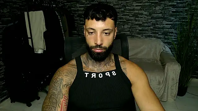 Snapshot of MasculineGuy99 chatting on July 6, 2026, 4:09 pm MasculineGuy99 online show from July 6, 2026, 4:09 pm