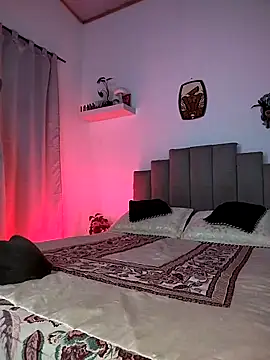 Snapshot of octaviiablom chatting on October 16, 2025, 2:12 am octaviiablom online show from October 16, 2025, 2:12 am