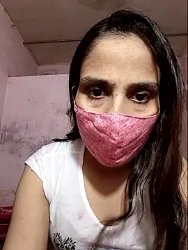 Snapshot of DIVINEDIVAA chatting on October 17, 2025, 3:58 pm DIVINEDIVAA online show from October 17, 2025, 3:58 pm