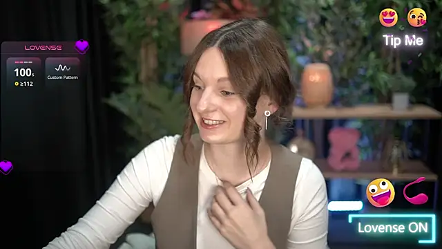 xoxo molly online show from November 10, 2025, 11:04 pm