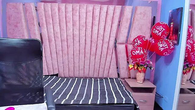 Snapshot of sarah_sweett_ chatting on December 21, 2025, 3:08 pm sarah sweett online show from December 21, 2025, 3:08 pm