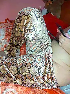 Snapshot of Rihame07 chatting on October 6, 2025, 12:30 am Rihame07 online show from October 6, 2025, 12:30 am