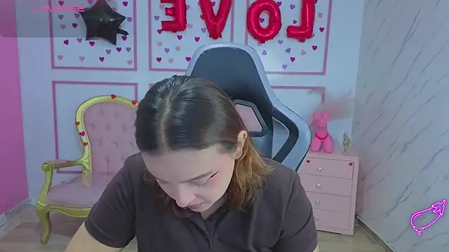 mia foster t online show from April 2, 2026, 1:09 pm