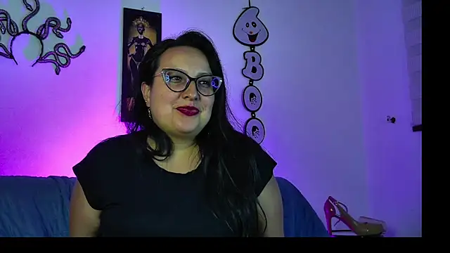 Snapshot of vallery161 chatting on October 11, 2025, 5:39 am vallery161 online show from October 11, 2025, 5:39 am