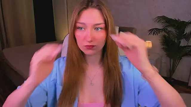 Snapshot of AngelAnabelle chatting on October 24, 2025, 8:38 pm AngelAnabelle online show from October 24, 2025, 8:38 pm