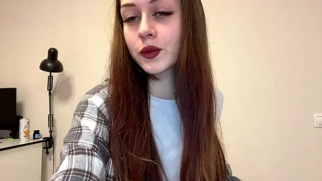 Nayra flash online show from December 17, 2025, 11:05 am