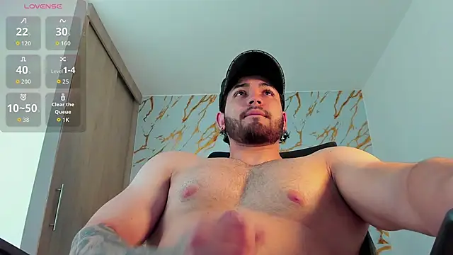 ElianKeiser online show from April 17, 2026, 11:52 pm