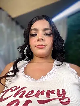 ArieliciousXXX online show from March 25, 2026, 1:06 pm