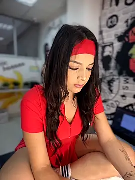 Snapshot of ArieliciousXXX chatting on June 17, 2026, 1:12 pm ArieliciousXXX online show from June 17, 2026, 1:12 pm