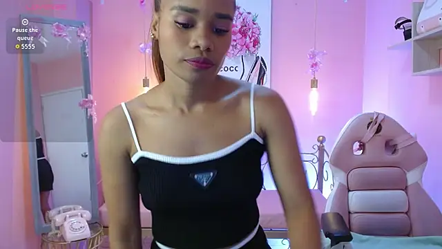 ingrid03 taffur online show from March 12, 2026, 6:58 pm