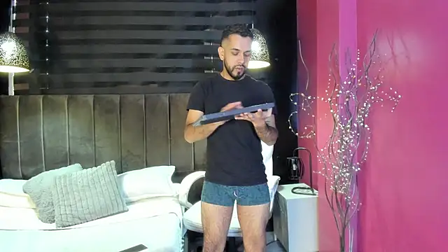 Snapshot of Lobo_sex21 chatting on October 17, 2025, 9:28 pm Lobo sex21 online show from October 17, 2025, 9:28 pm