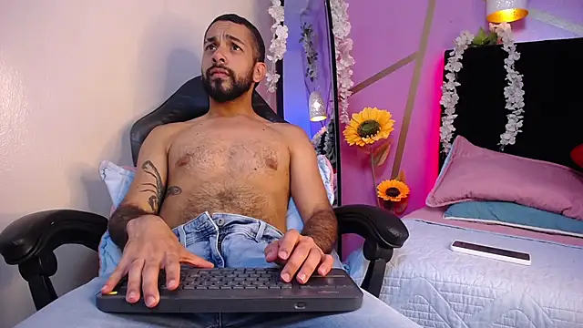 Snapshot of Lobo_sex21 chatting on November 4, 2025, 7:57 pm Lobo sex21 online show from November 4, 2025, 7:57 pm