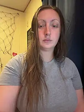 allnaturalmermaid online show from April 19, 2026, 9:06 pm